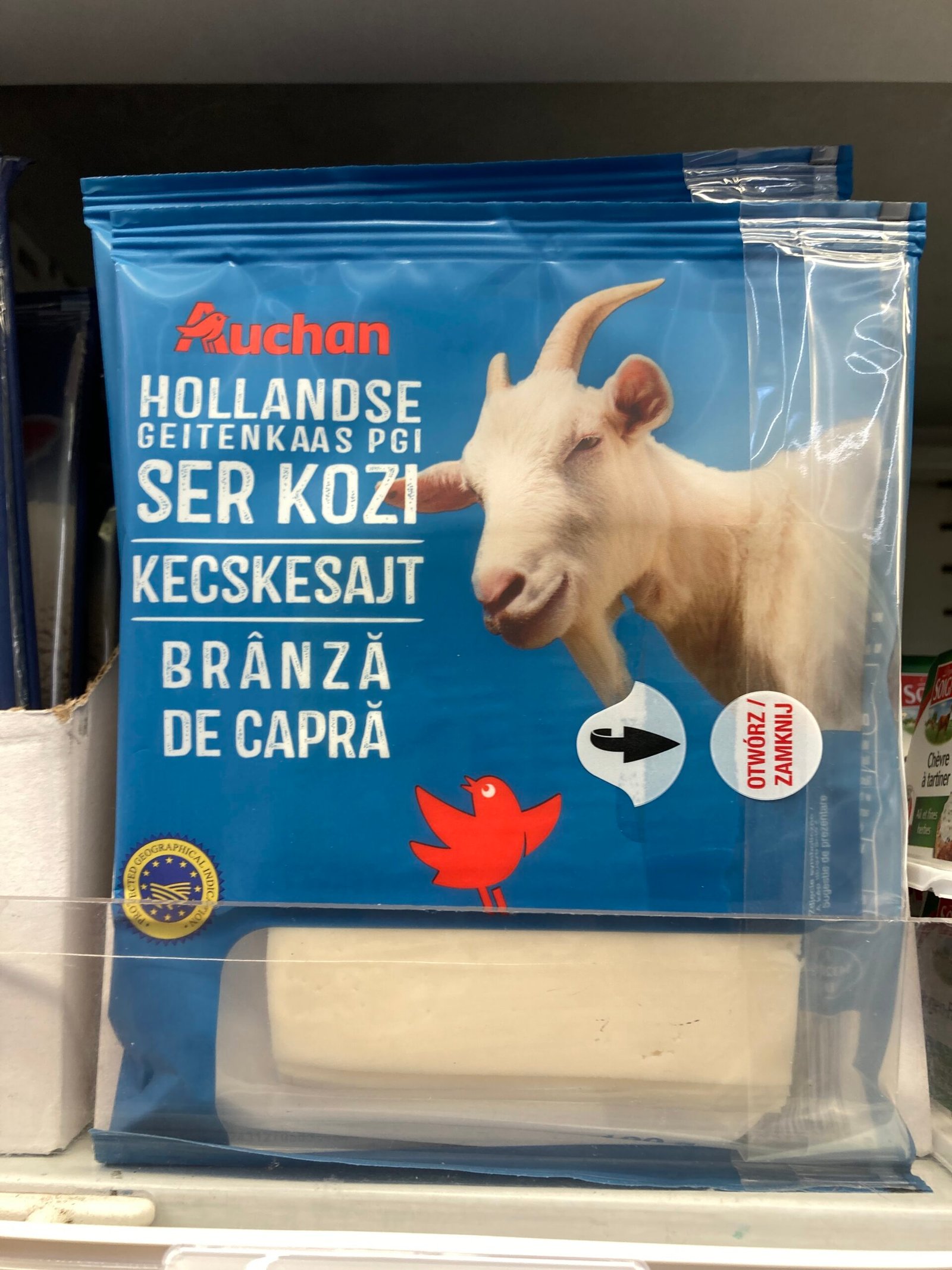Zdjęcie opakowania sera koziego.