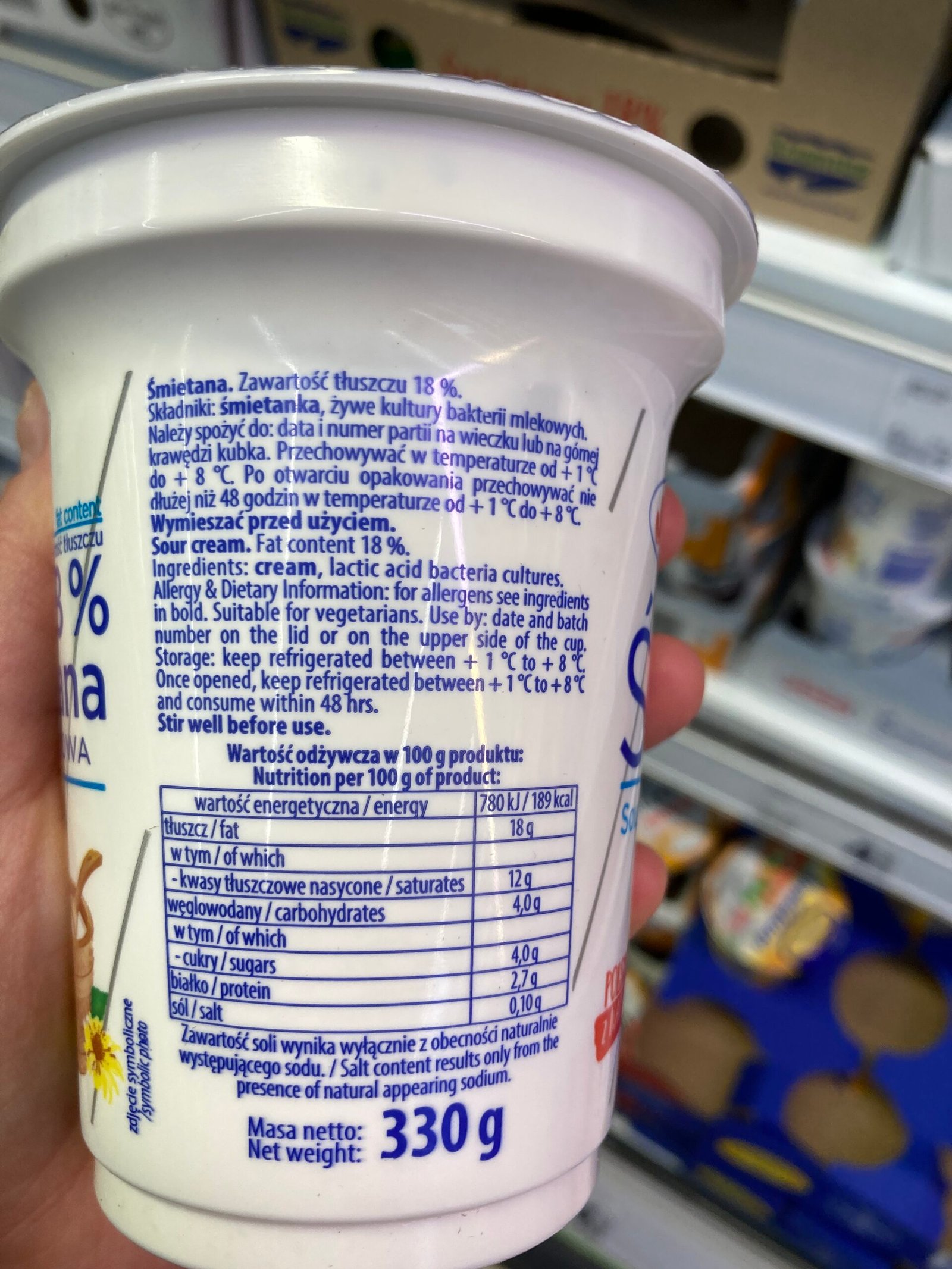 zdjęcie składu śmietany na opakowaniu 